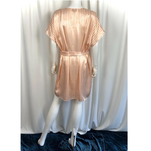 Vintage 1990’s ‘Linda Bis’ Peach & White Striped Satin Robe - Wrap - Belt - S/M - Picture 7 of 10